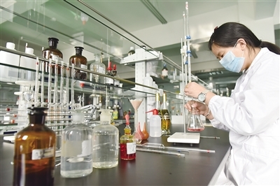 我省枸杞酒首獲國際烈酒競賽銅獎，生物技術開發助力品質提升